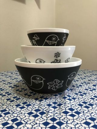 Vintage Charm Inspired By Pyrex Birds Of A Feather 3pc Modern Mixing Bowls Set