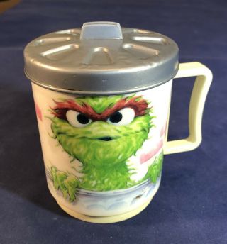 Vtg Oscar The Grouch Sesame Street Plastic Cup Trash Can Lid