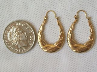 Vintage Ladies 9ct 375 Gold Patterned Creole Earrings.  Measure 3x2cm.  1.  5gm.