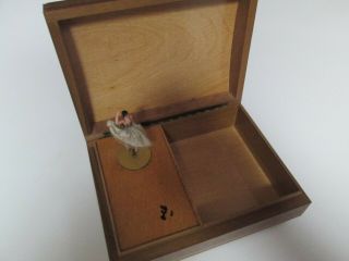 Vintage Wood Wooden Music Box with Dancer Inside issues 2