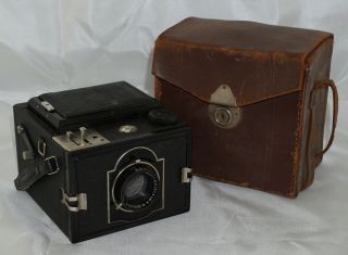 Kw 1933 Reflex Box 120 Film Camera W/ Case
