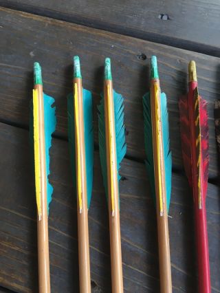 22 Vintage Cedar Wood Arrows Feline Etc.  Recurve Long Bow Arrows Decor 2