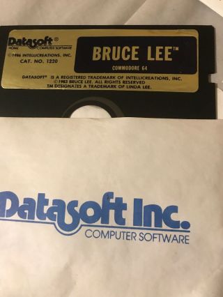Atari 1050 Disk Drive With Games 3