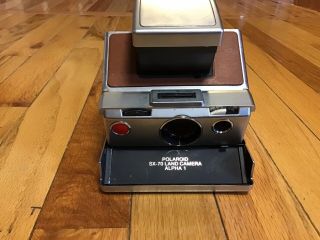 Polaroid SX - 70 Land Camera Alpha 1 – – Stainless Steel/Tan Body 2