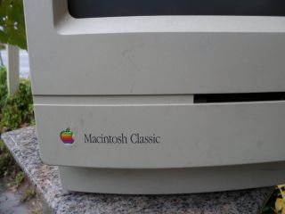 Apple Macintosh Classic Computer M1420 Mac Classic Monitor Hard Drive Only 2