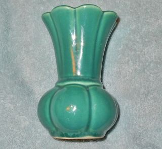 Vintage Usa 4 3/4 Inch Scalloped Top Green Vase