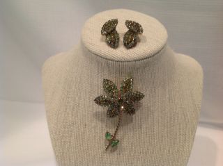 Vintage Weiss Green Rhinestone Brooch & Clip Earrings