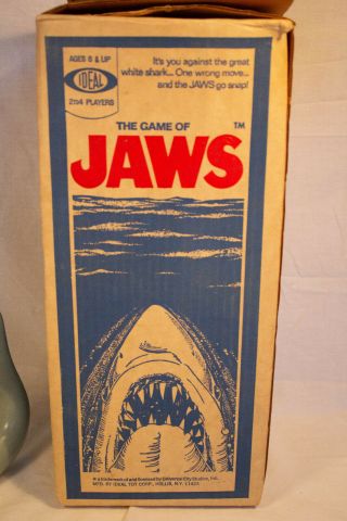 Vintage 1975 The Game Of Jaws By Ideal w/ instructions 8