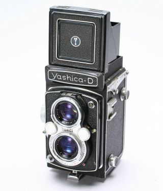 Yashica - D Medium Format Mf Tlr Twin Lens Reflex W/ 80mm F/3.  5 Yashikor Lenses