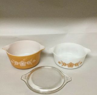 Vintage Pyrex Butterfly Gold Baking Casserole Dish Set Of 2 With Glass Top