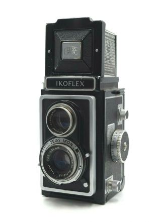 Zeiss Ikon Ikoflex Camera Tessar Anastigmat Lens 1:3.  5 F=75mm Synchro Compur