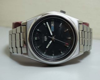Vintage Seiko Automatic Day Date Mens Stainless Steel Wrist Watch Old E324