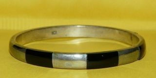 Vtg 925 Sterling Silver W/ Black Onyx Inlay Hinged Bangle Bracelet 17.  8g Signed