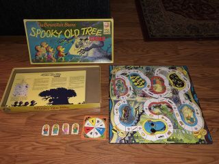 The Berenstain Bears Spooky Old Tree Game Board - Game Vintage 1989