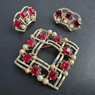 Signed Sarah Cov Vintage Ruby Red Rhinestone Pearl Brooch Pin Earrings Set P145