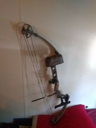 Vintage Martin Fury Compound Bow,  55 Lb. ,  29 Inch Draw.  For Hunting/archery.