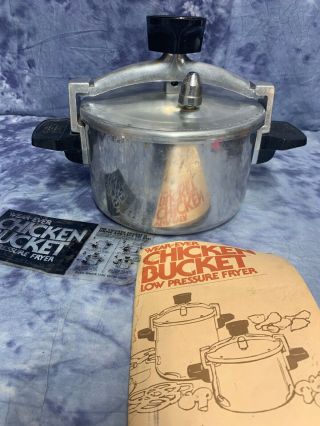 Vtg Wear - Ever 4 Quart (qt) Chicken Bucket Low Pressure Cooker Fryer No 90024
