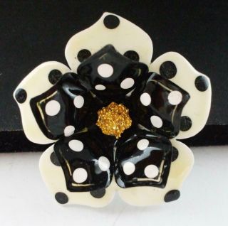 Pretty Vintage Black & Cream Enamel 3 - D Flower Pin Brooch W/polka Dots