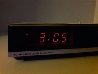 Vintage Panasonic Am Fm Digital Clock Alarm Radio Rc - 6061 Pink White Yellow