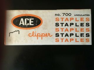 Vintage Ace Undulated Clipper No.  700 Complete 5000 Staples X2
