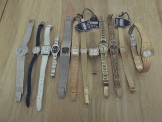 12 Vintage Ladies Wrist Watch In Order,  Old Stock W25