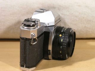 Pentax K1000 SE 35mm SLR Camera w/ 50mm F2 SMC Pentax - A Lens 4