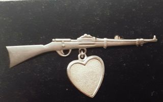 Vintage WWII WW2 Era Sterling Sweetheart Rifle Heart Pin Pinback Button 3