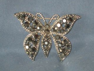 Vintage Signed Weiss Silver - Tone Metal Silvered Rhinestone Butterfly Pin Brooch