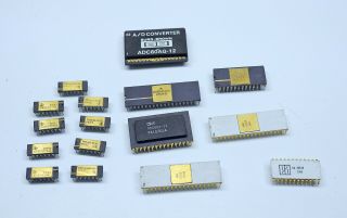 Collectable Vintage Computer White Ceramic Gold Ic Chips