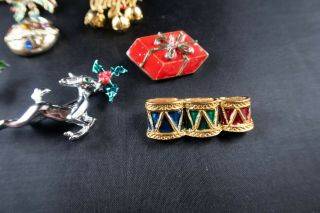 9 Vintage Christmas Brooch Pin Lot; Reindeer,  Gifts,  Ornaments,  Drums 4