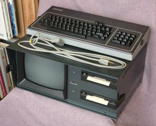 Vintage Kaypro 4 Portable Luggable Computer