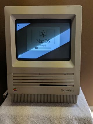 1986 Apple Macintosh Mac all - in - one Computer Only M5011 3