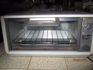 Vtg Black & Decker Toast R Oven Tro 400 Ty1 Under Counter Cabinet Toaster Oven