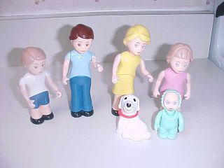 Little Tikes Family Dollhouse Size Vintage Family Dad,  Mom,  Boy,  Girl,  Baby,  Dog