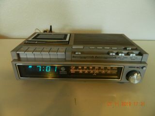 Vintage Ge Cassette Recorder Am/fm Radio Alarm Clock Model No.  7 - 4975b