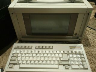 Compaq Model 2660 Portable III Computer w/ Case Powers On - No Light Monitor 2