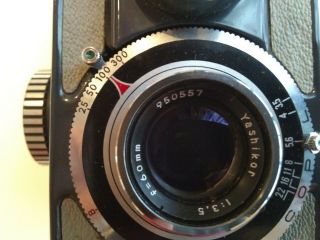 Yashica 44A TLR camera w/60mm f/3.  5 Yashikor lenses,  Japan ' s 1st 4x4 TLR 4
