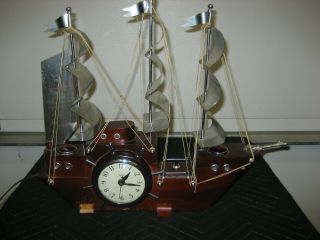 Vintage United Ship Clock,  Model 811,  Clock And Lights Work