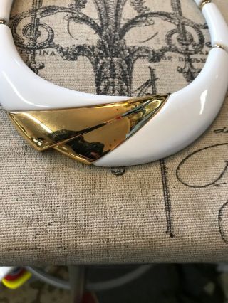 Vintage 80’s Signed Napier Costume Gold Tone White Lucite Space Age Necklace 5
