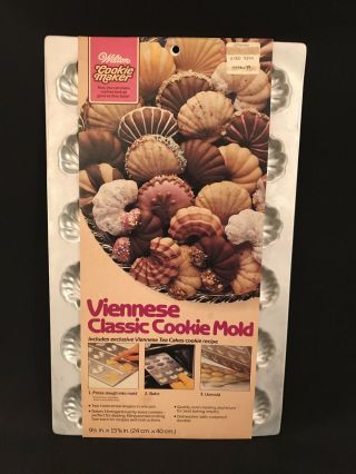 Vintage 1984 Wilton Classic Viennese Cookie/candy Mold
