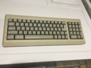 Apple M0110a Keyboard For Macintosh Plus