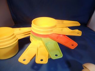 Vintage Tupperware Nesting Measuring Cups Mixed Colors 3 Extra & Measuring Spoon 2