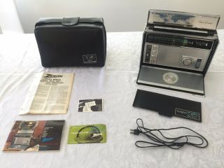 Zenith Royal 7000 - 1 Solid State Transoceanic Portable Radio Receiver
