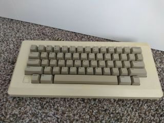 1984 Apple Macintosh Keyboard M0110 For 128k And 512k Mac