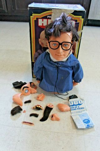 Vintage 1975 Kenner Hugo Man Of A Thousand Faces With Box & Accessories