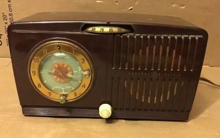 Vintage Ge General Electric Bakelite Alarm Clock Tube Radio Model 66