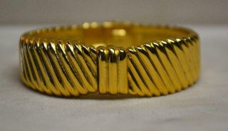 Vintage Crown Trifari Gold Plated Hinged Clamper Bangle Bracelet Estate Fresh