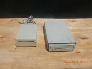 Apple Floppy Drive A9m0106 And M3958 Applecd 600e External Cd - Rom Drive