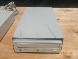 Apple Floppy Drive A9M0106 and M3958 AppleCD 600e External CD - ROM Drive 3