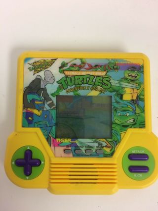 Vintage 1994 Tiger Electronic Handheld Teenage Mutant Ninja Turtles Video Game